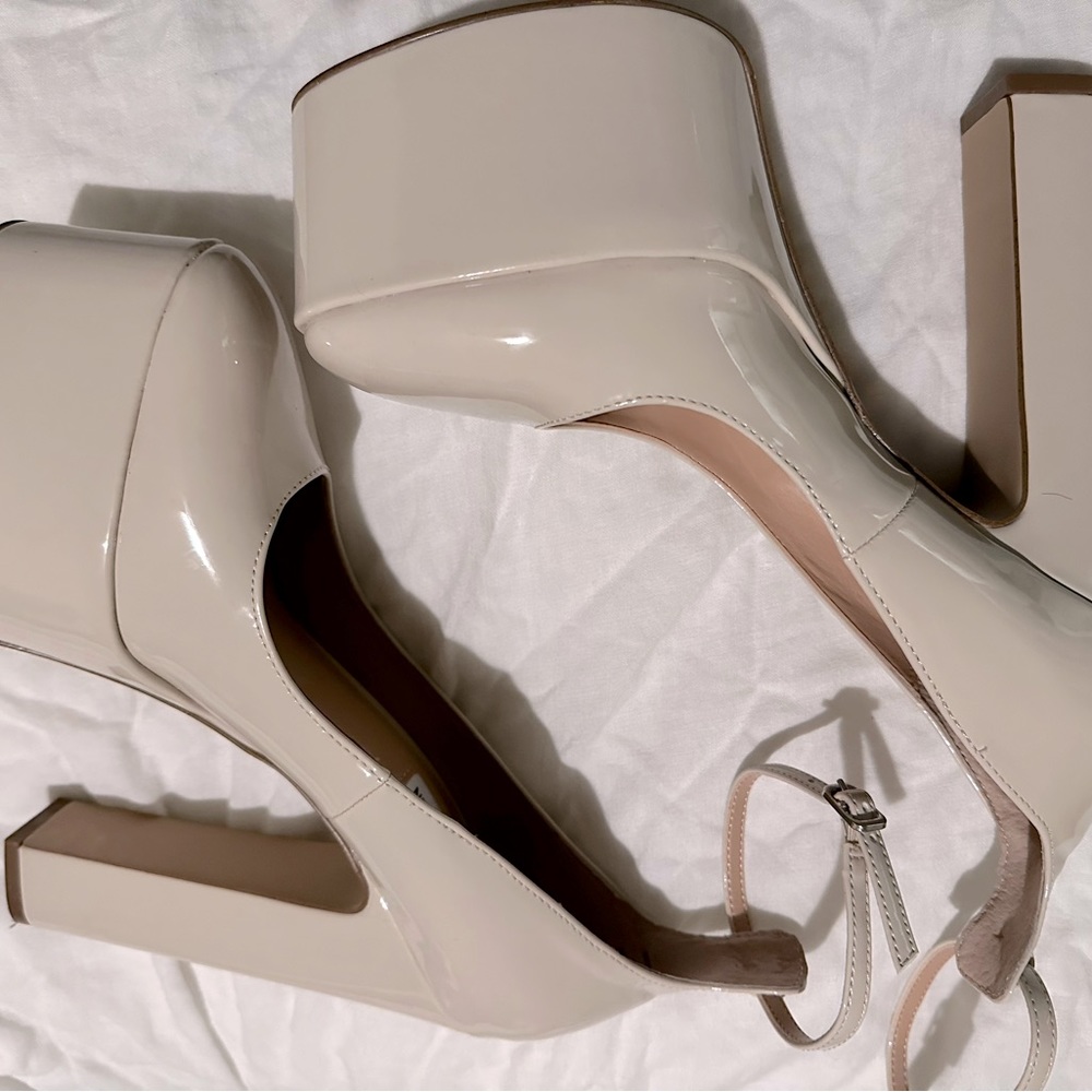 Steve madden Skyrise pumps
